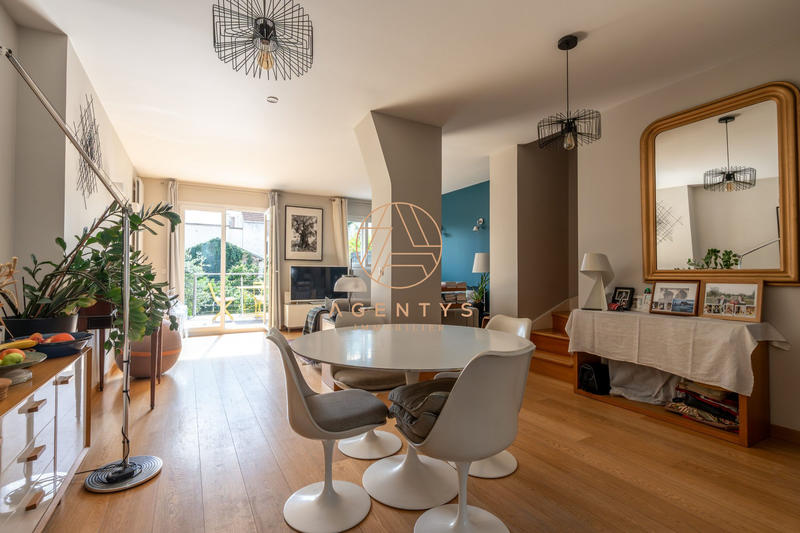 Maison - 95 m² - 7 pièces