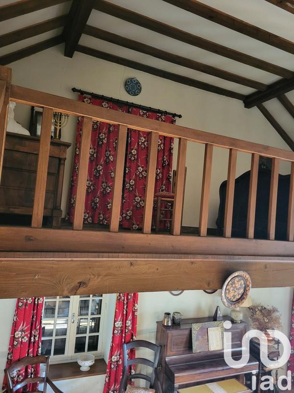 Maison - 250 m² - 8 pièces