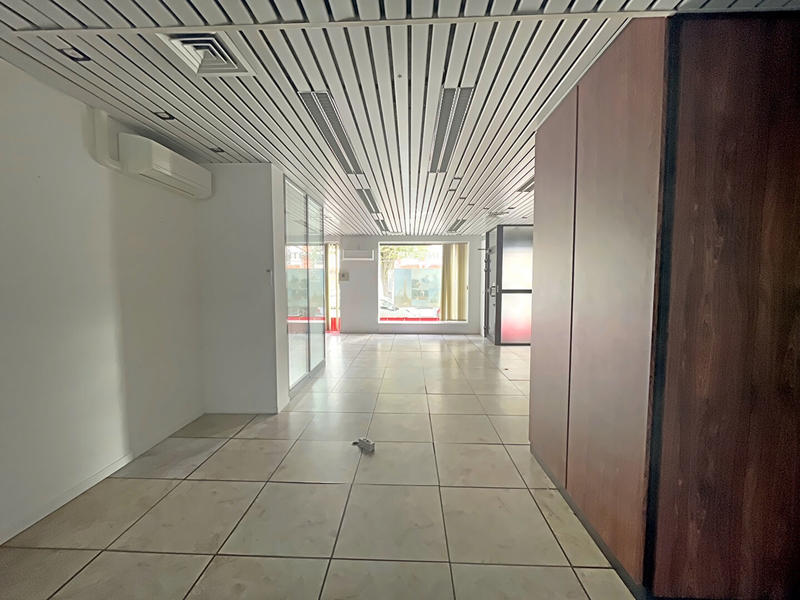 Local commercial - 97 m²