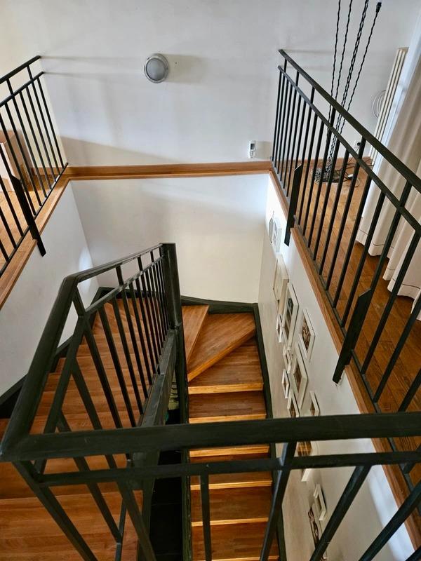 Maison - 236 m² - 8 pièces