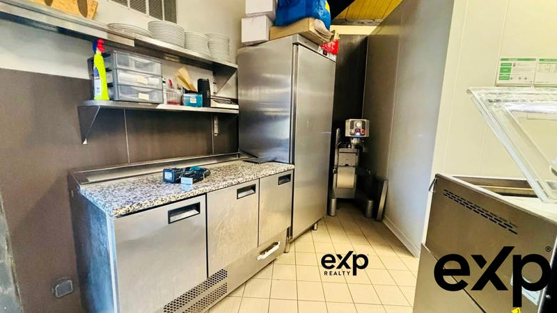 Fonds de commerce - Magasins - 308 m²