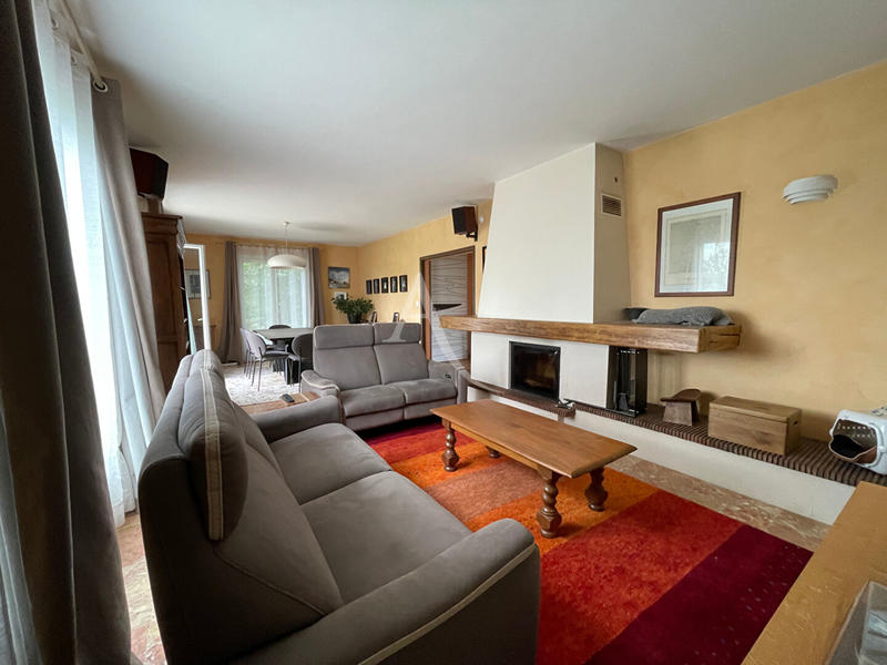 Maison - 138 m² - 8 pièces