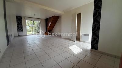 Maison traditionnelle - 175 m² - 7 pièces