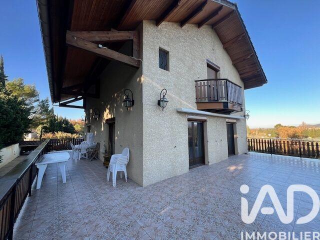 Maison - 315 m² - 7 pièces