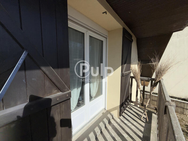 Pavillon - 145 m² - 8 pièces