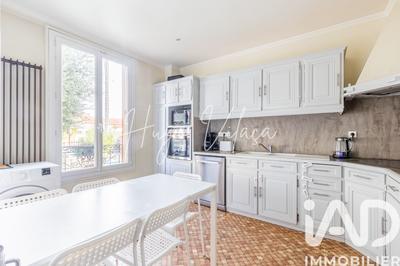 Maison - 89 m² - 5 pièces