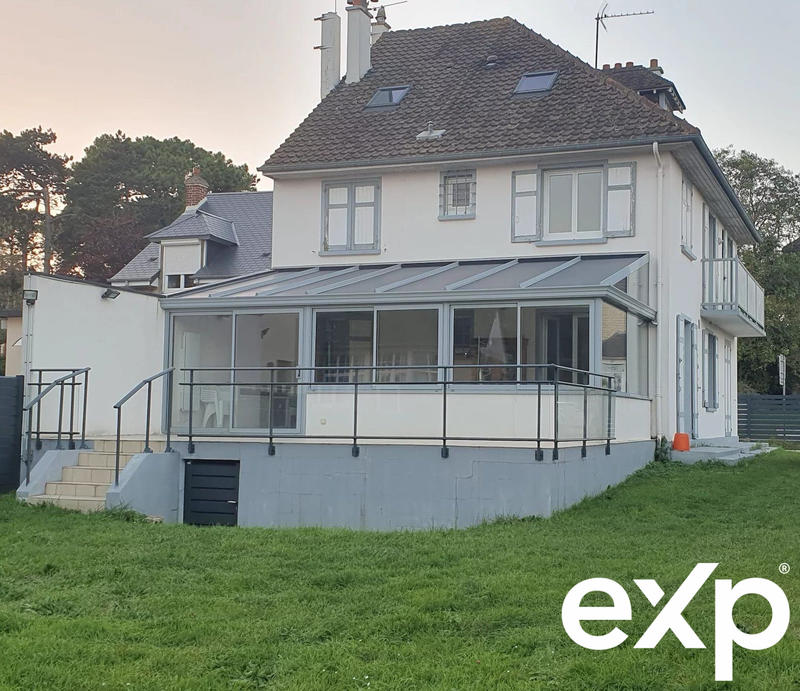 Maison - 175 m² - 10 pièces