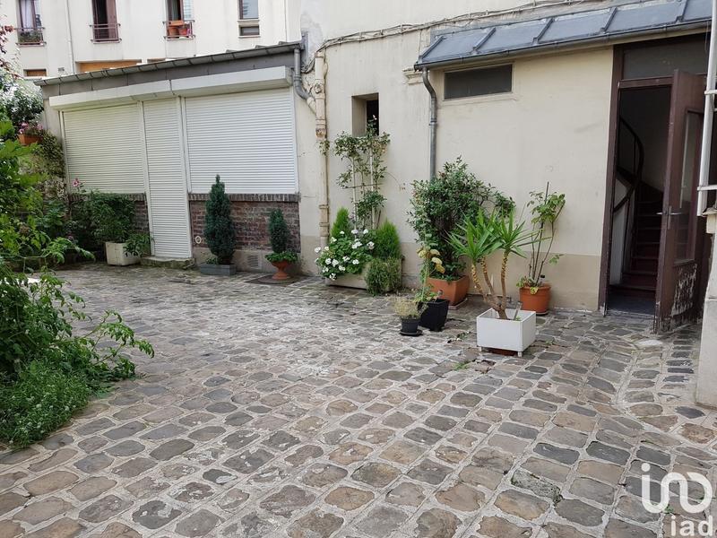 Local commercial - 200 m² - 2 pièces