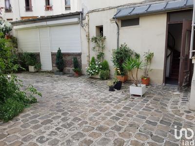 Local commercial - 200 m² - 2 pièces