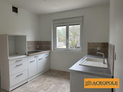 Maison - 110 m² - 4 pièces