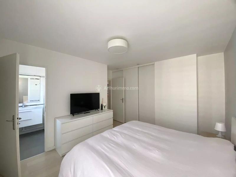 Appartement - 84 m² - 4 pièces