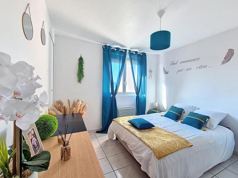 Villa - 90 m² - 4 pièces