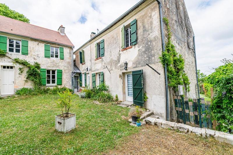 Maison en pierre - 140 m² - 5 pièces