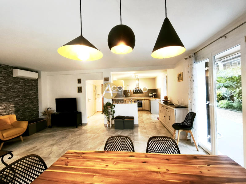 Maison - 136 m² - 5 pièces