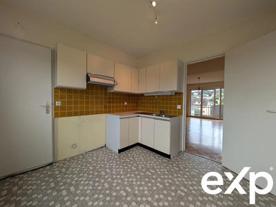 Appartement - 80 m² - 3 pièces