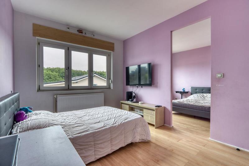 Maison - 250 m² - 9 pièces