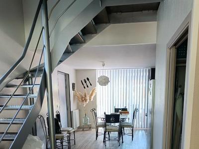 Maison - 94 m² - 4 pièces