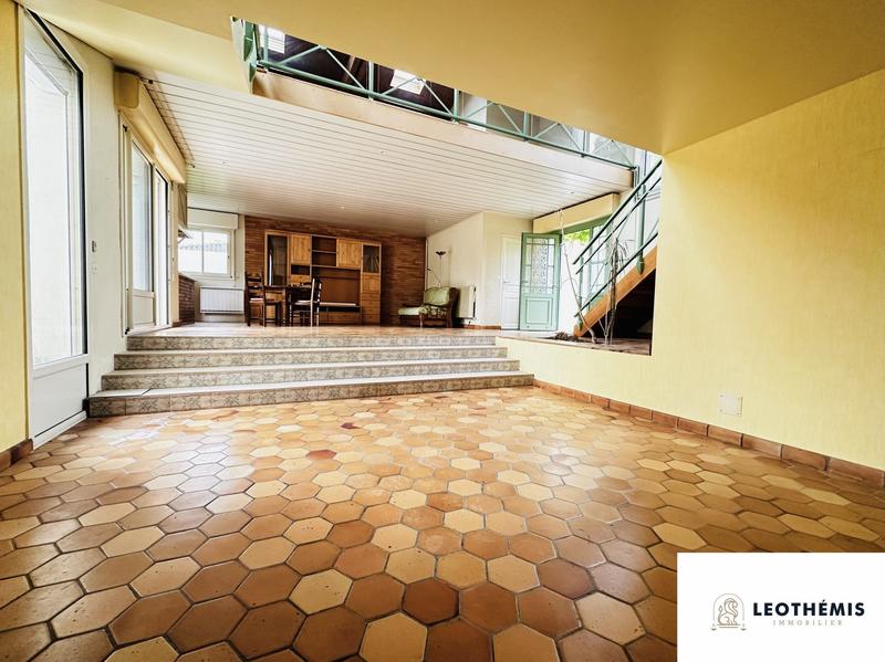Maison - 188 m² - 5 pièces