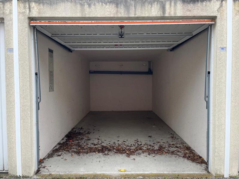 Garage - 9 m²