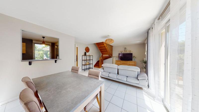 Maison - 84 m² - 4 pièces