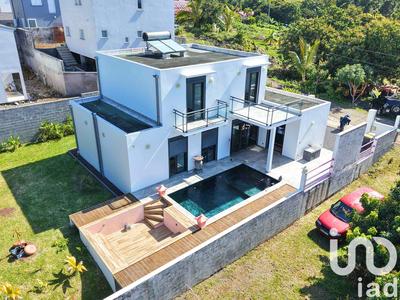 Maison - 146 m² - 5 pièces