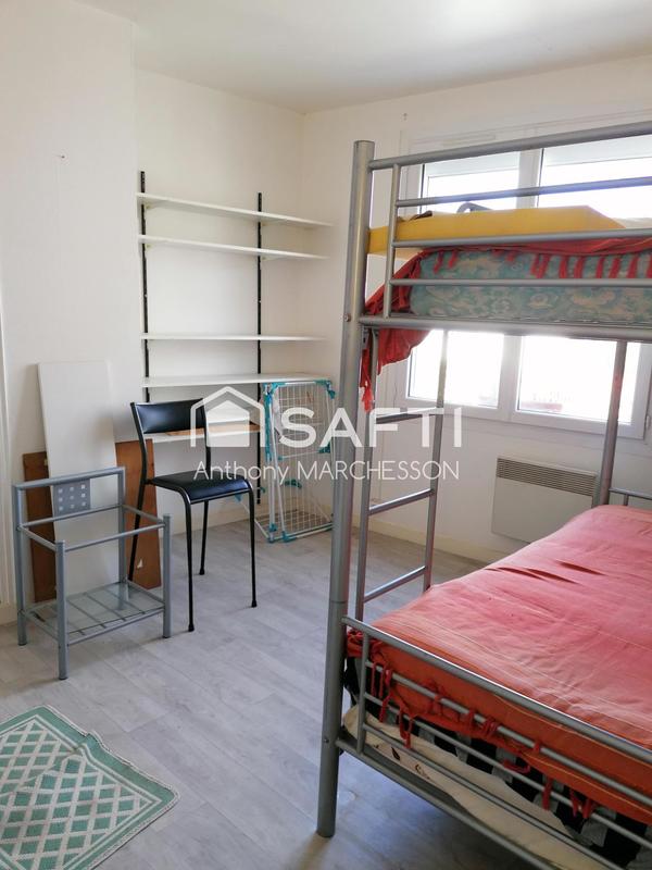 Maison - 233 m² - 9 pièces