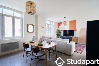 Chambre - 12 m² - 1 pièce