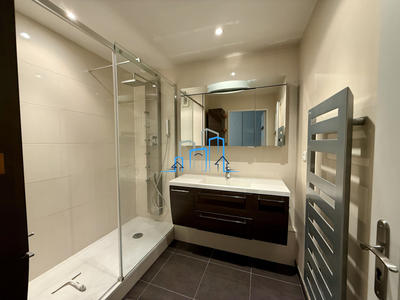 Appartement - 58 m² - 2 pièces