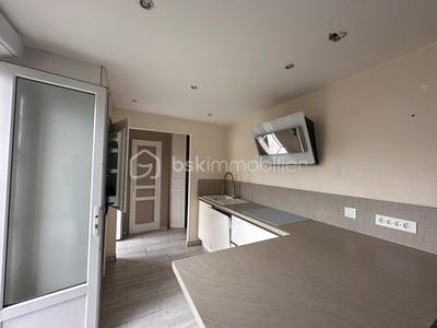 Maison - 75 m² - 4 pièces