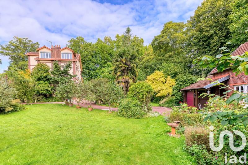 Maison - 315 m² - 12 pièces