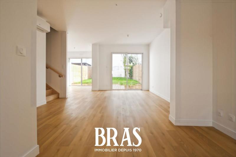 Maison - 93 m² - 5 pièces