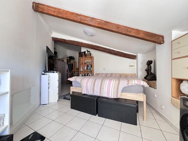 Appartement - 82 m² - 3 pièces
