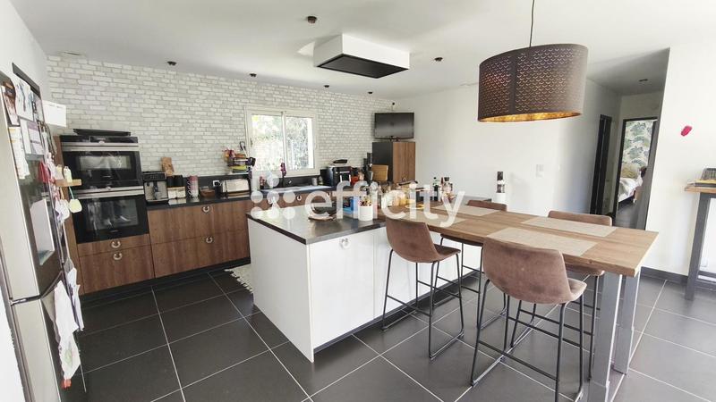 Villa - 173 m² - 6 pièces