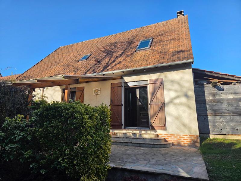Maison - 105 m² - 5 pièces