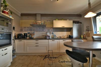 Pavillon - 139 m² - 8 pièces