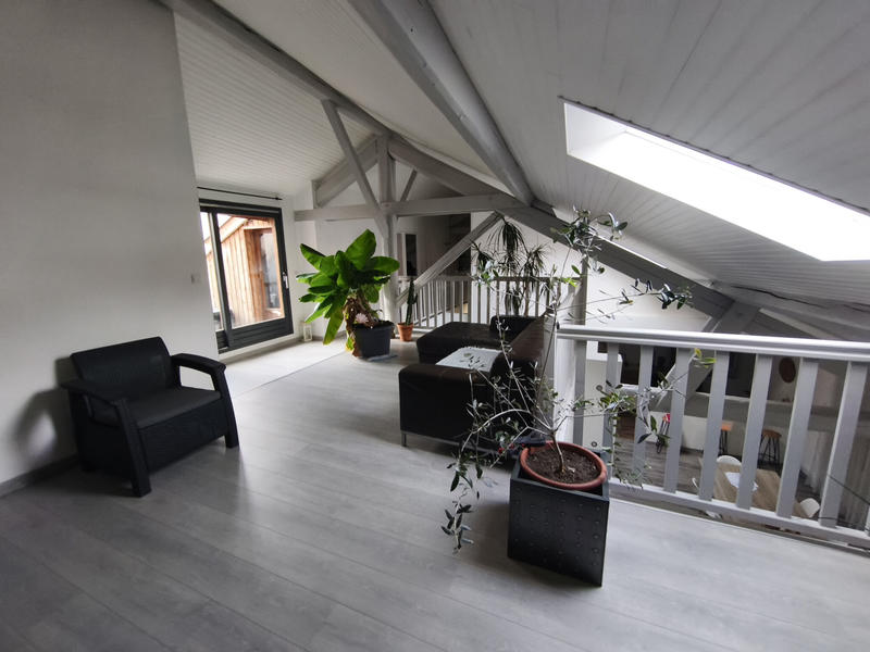 Duplex - 182 m² - 6 pièces