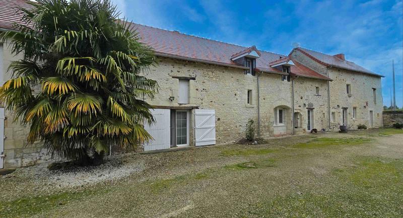 Maison de domaine - 263 m² - 9 pièces
