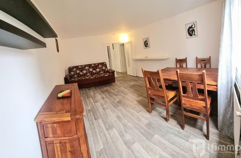 Appartement - 80 m² - 4 pièces