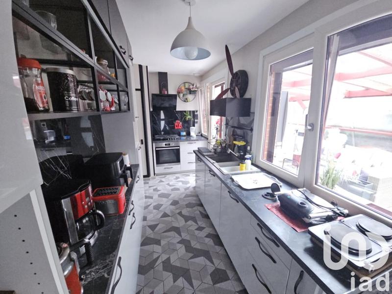 Maison - 107 m² - 6 pièces