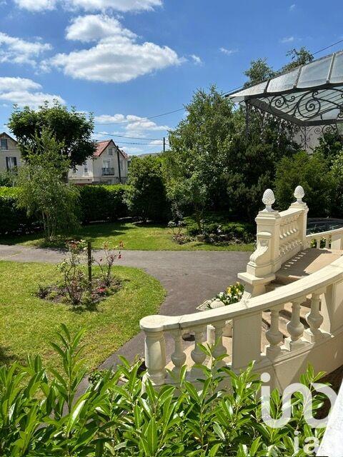 Maison - 512 m² - 9 pièces