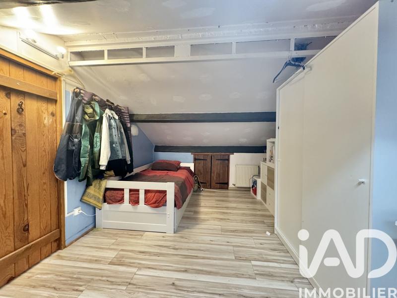 Maison - 240 m² - 9 pièces