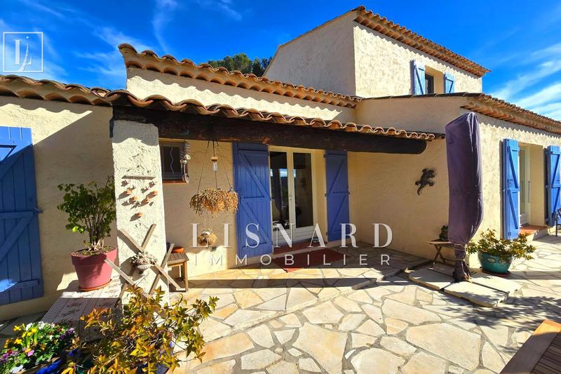 Maison - 104 m² - 4 pièces