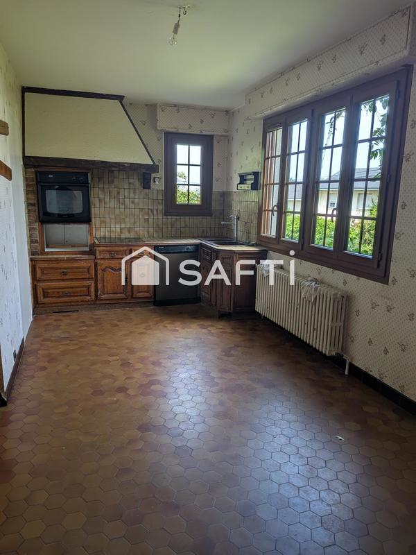 Maison - 250 m² - 9 pièces