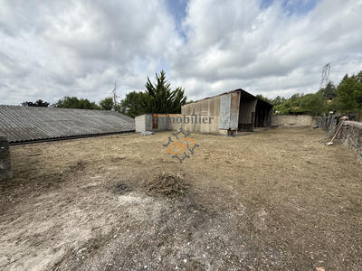 Parking / Garage - 220 m²