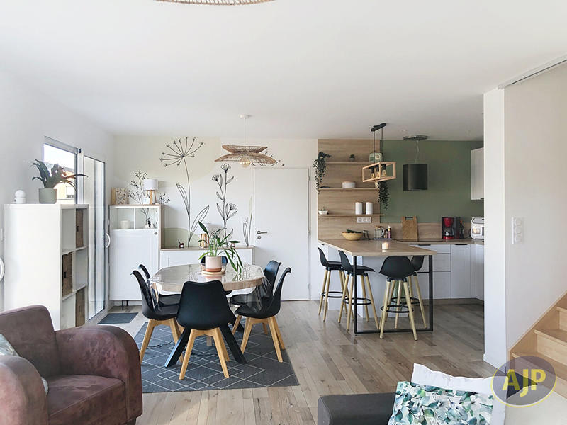 Maison - 97 m² - 5 pièces