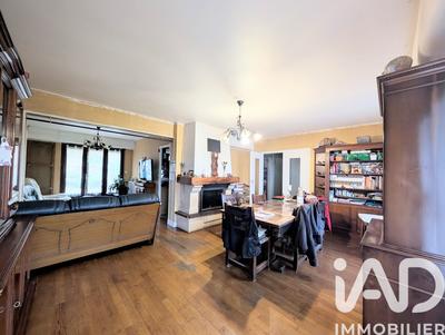 Maison - 96 m² - 4 pièces