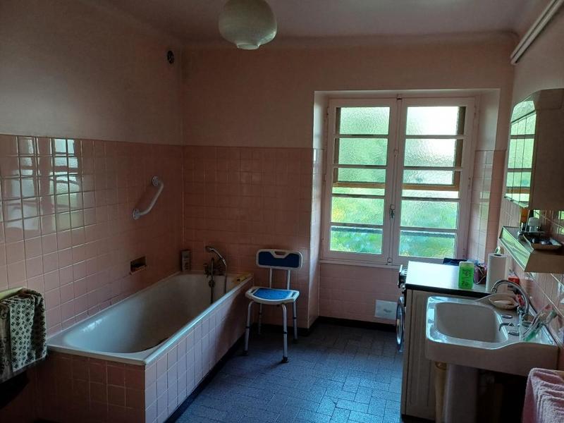 Maison - 134 m² - 9 pièces