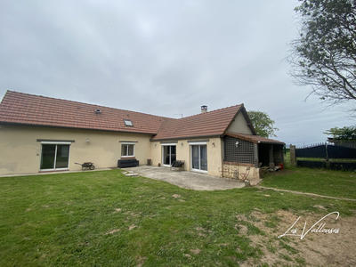 Maison traditionnelle - 211 m² - 6 pièces