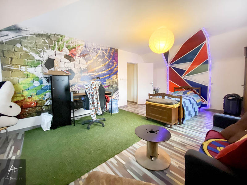 Maison - 160 m² - 6 pièces