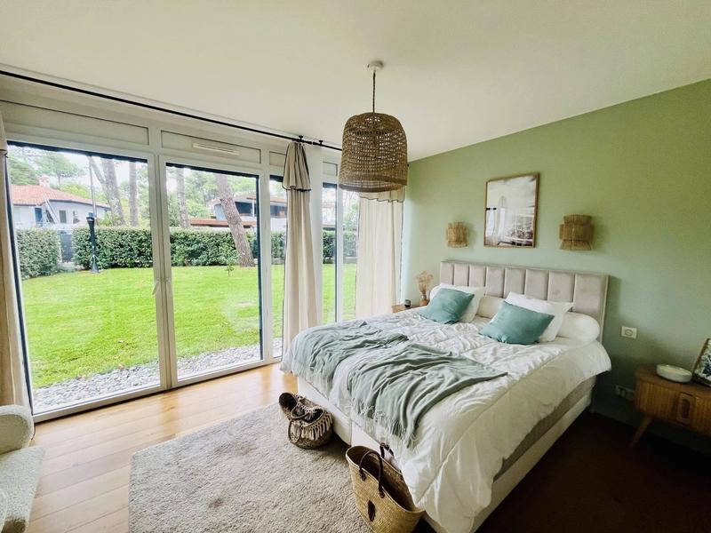 Appartement - 192 m² - 5 pièces